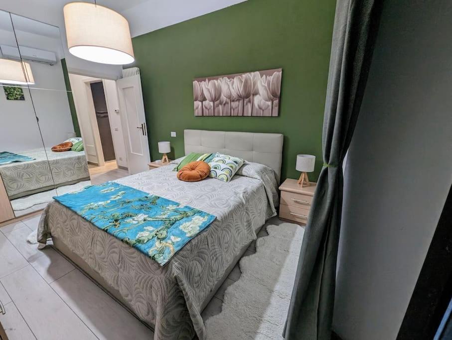Bright Flat Just 10 Minutes From The City Centre โกโม ภายนอก รูปภาพ