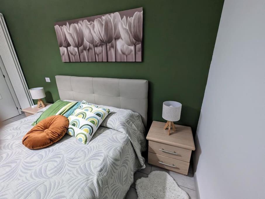 Bright Flat Just 10 Minutes From The City Centre โกโม ภายนอก รูปภาพ